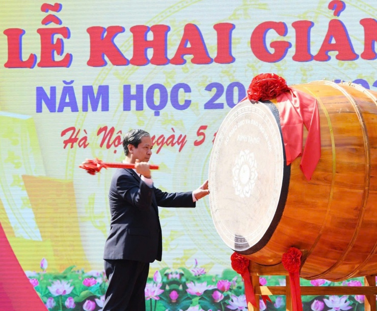 đánh trống mừng khai giảng năm học mới 2026-2027 VPP An Viên